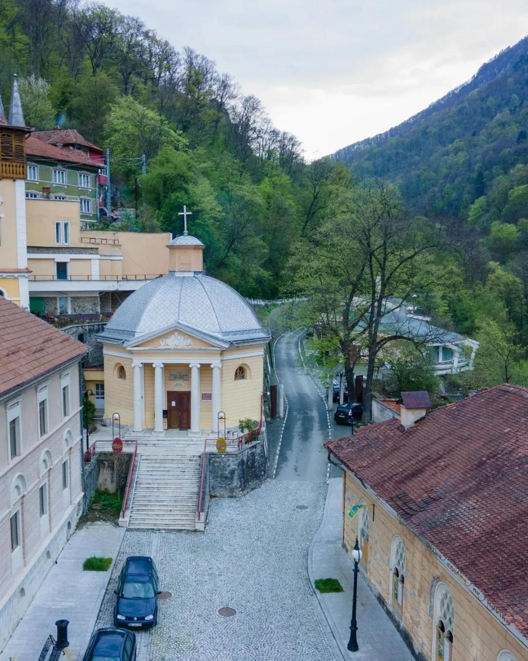 Apartament Nectaria Băile Herculane Buitenkant foto